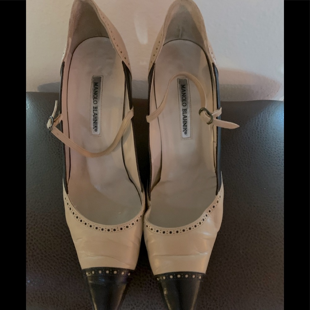 Manolo Blahnik size 41 Heels